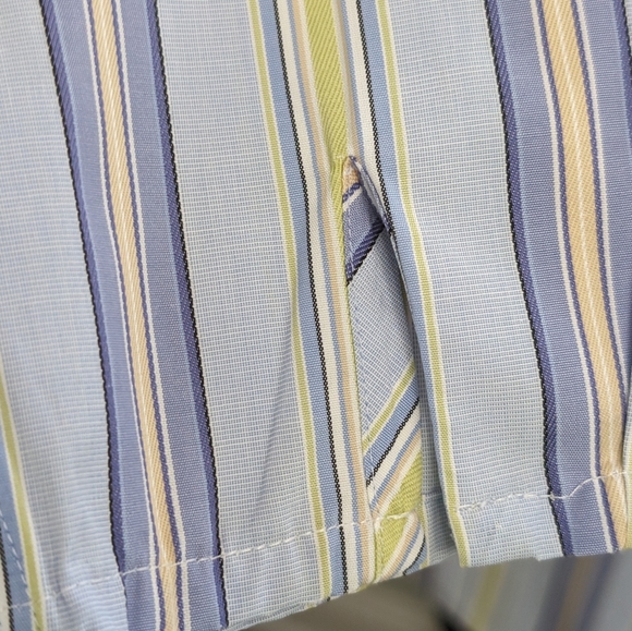 Talbot's Petites Button Down Shirt Size 6P - Picture 6 of 10